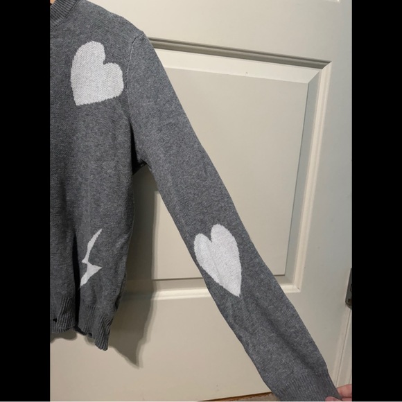 Fate Gray and White Sweater with Shapes - Picture 3 of 5